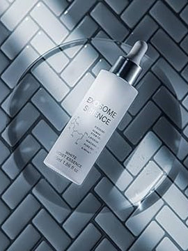 KOR JAPAN The Exosome White Moist Essence  освітлююча сироватка з екзосомами, 55 мл